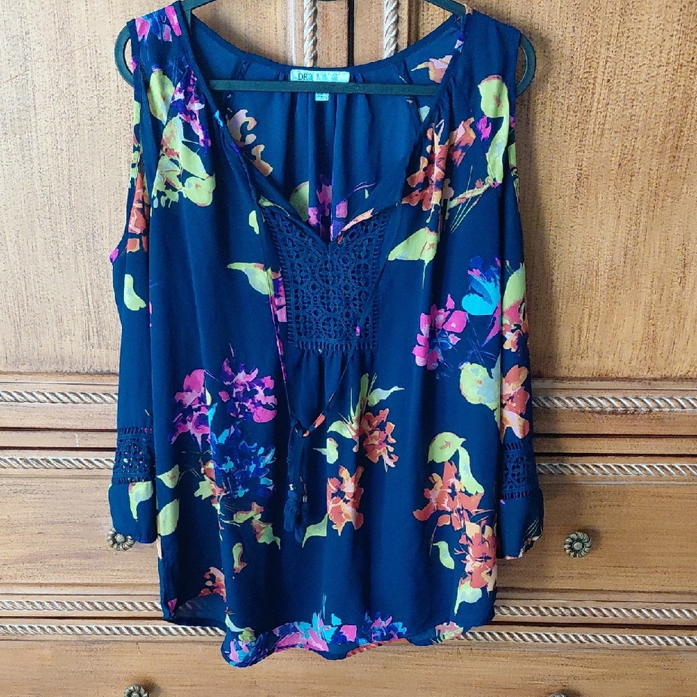 DR2 Navy Floral Cold Shoulder Blouse